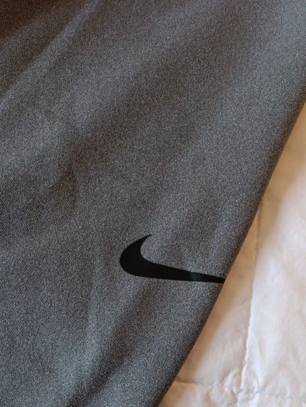Nike Men's Dark Gray Jogger Sweatpants